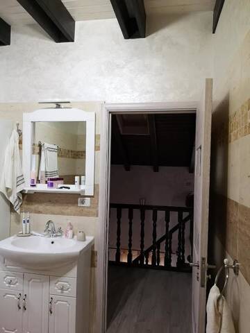 Фотографии Дом для отпуска Дома для отпуска Casa Roberto г. Păltinoasa (Румыния) №58 Фото номера Дом для отпуска Дома для отпуска Casa Roberto г. Păltinoasa 58